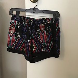 Target color checked elastic waist shorts sz M